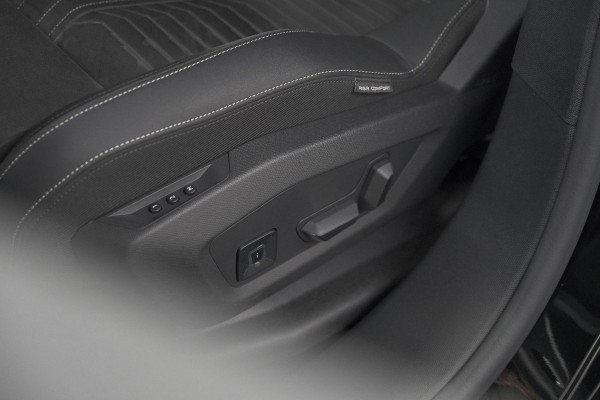 Peugeot 3008 1.2 Hybrid 145 GT | 360 Vision Pack | Adaptieve Cruise Control | Stoelen Pakket Inclusief Verwarmde Achterbank