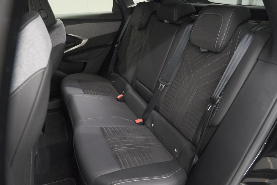 Peugeot 3008 1.2 Hybrid 145 GT | 360 Vision Pack | Adaptieve Cruise Control | Stoelen Pakket Inclusief Verwarmde Achterbank