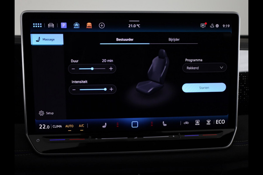 Volkswagen Tiguan 1.5 eHybrid R-Line Edition 204 pk Automaat (DSG) | Verlengde garantie | Navigatie | Panoramadak | Trekhaak (wegklapbaar) | Parkeersensoren (Park assist) | Rondomzicht camera | R-Line |