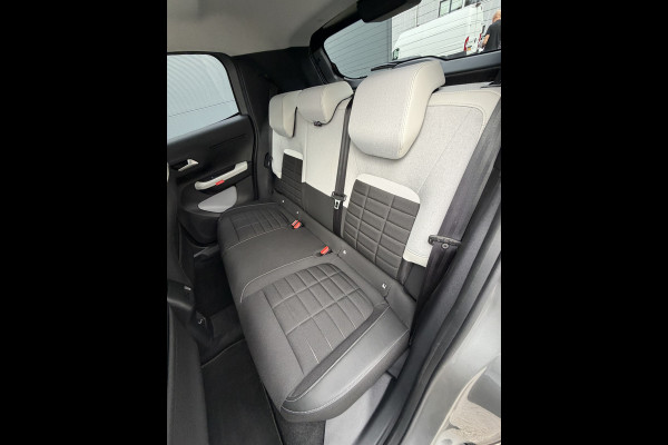 Citroën ë-C3 Max 113pk 44 kWh (Trekhaak - Camera - Automatische Airco - Navigatie - Apple Carplay - LED)