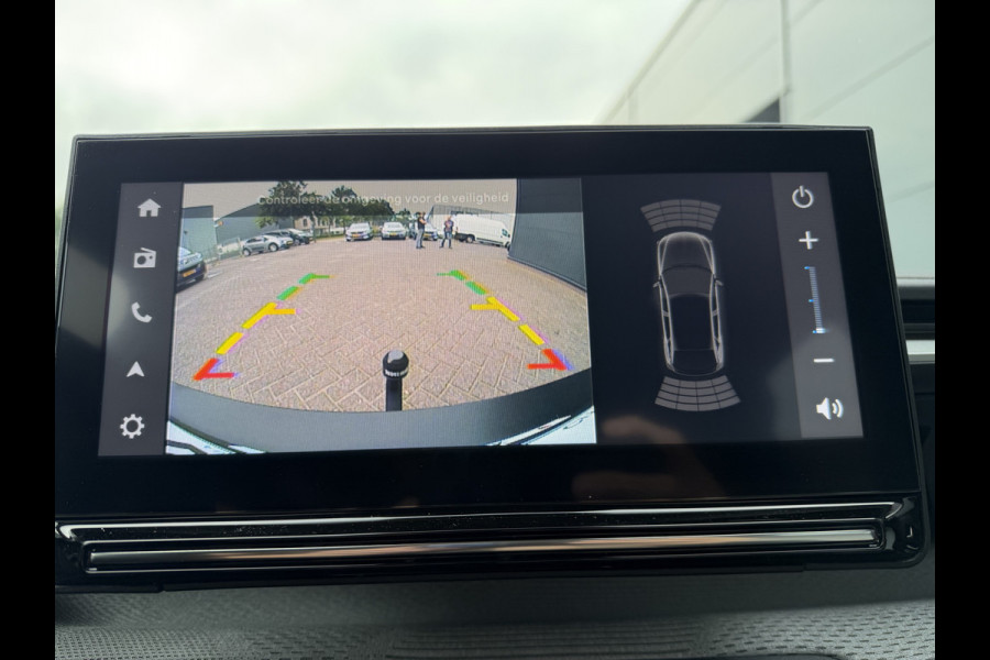 Citroën ë-C3 Max 113pk 44 kWh (Trekhaak - Camera - Automatische Airco - Navigatie - Apple Carplay - LED)