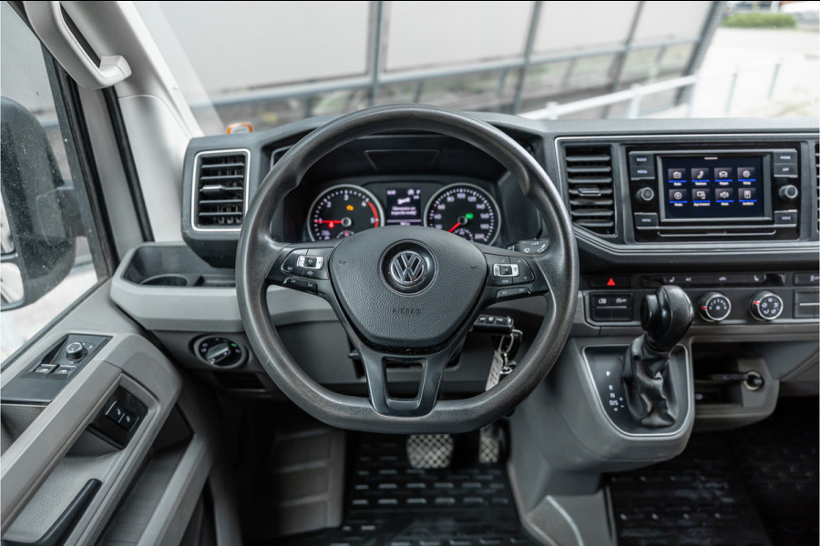 Volkswagen Crafter 2.0 TDI 177PK L3H3 DSG | L+R Schuifdeur | Bi-Xenon | ACC | Standkachel | CarPlay | Camera | Trekhaak | Stoelverwarming | Nieuwe APK | Euro 6