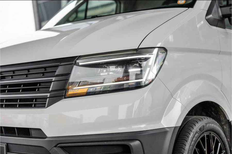 Volkswagen Crafter 2.0 TDI 177PK L3H3 DSG | L+R Schuifdeur | Bi-Xenon | ACC | Standkachel | CarPlay | Camera | Trekhaak | Stoelverwarming | Nieuwe APK | Euro 6