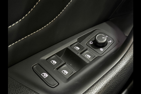 Volkswagen Passat Variant 2.0 TSI R-line Executive Business | VOL! | PANO | IQ.LIGHT | Dynaudio| Virtual | Leder | HuD | Trekhaak