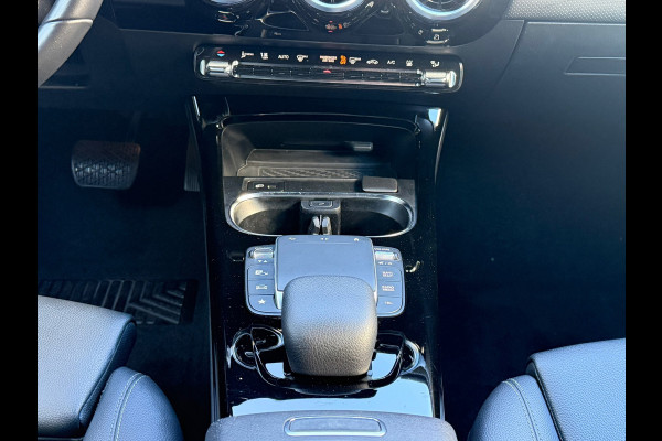Mercedes-Benz CLA-Klasse Shooting Brake 250 e Premium Plus 218 Pk | Navigatie | Cruise | Clima | 18" lichtmetaal.