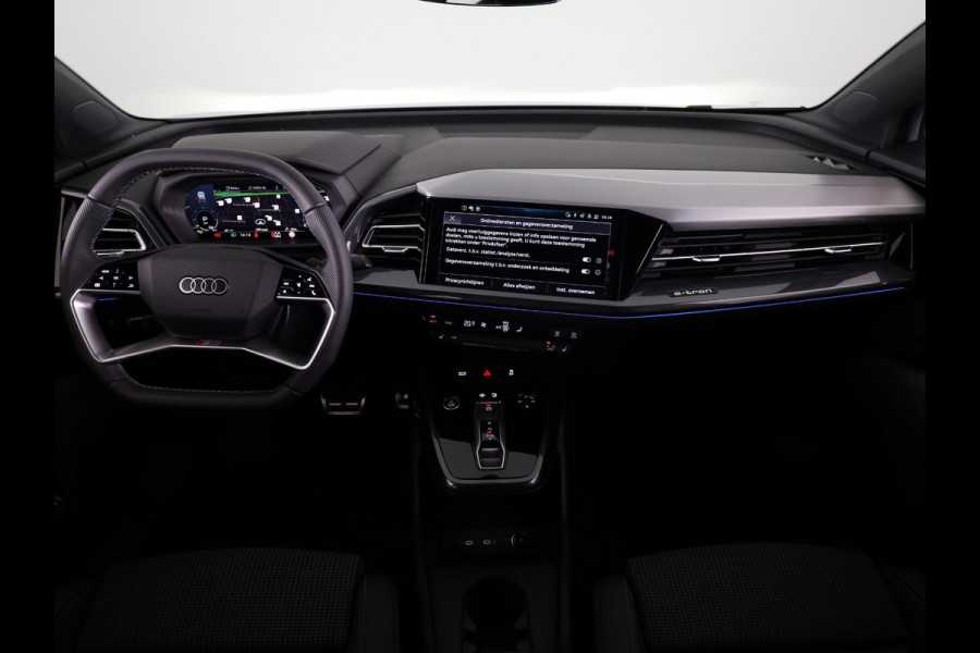 Audi Q4 e-tron 45 S edition Competition e-tron 82 kWh 286 pk | Navigatie | Stoelverwarming | Assistentiepakket plus | Comfortpakket | Ambient lichtpakket | Optiekpakket zwart plus | 20 inch Lichtmetalen velgen