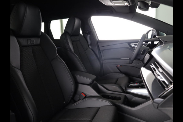 Audi Q4 e-tron 45 S edition Competition e-tron 82 kWh 286 pk | Navigatie | Stoelverwarming | Assistentiepakket plus | Comfortpakket | Ambient lichtpakket | Optiekpakket zwart plus | 20 inch Lichtmetalen velgen