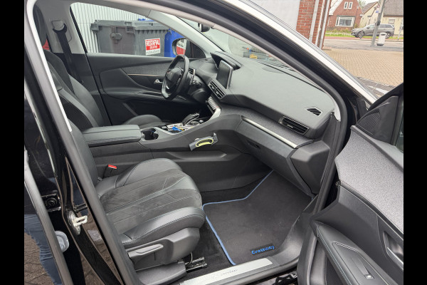 Peugeot 3008 1.2 PureTech 131 PK | Automaat | Crossway | Speciale uitvoering | Navigatiesysteem |
