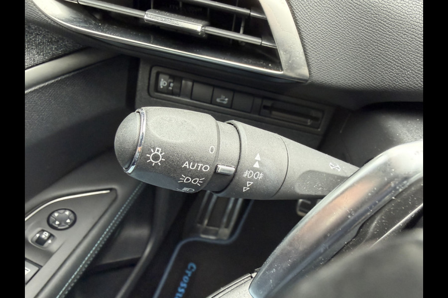 Peugeot 3008 1.2 PureTech 131 PK | Automaat | Crossway | Speciale uitvoering | Navigatiesysteem |