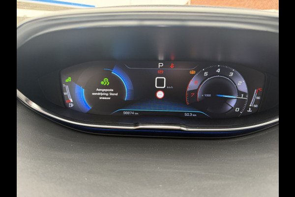 Peugeot 3008 1.2 PureTech 131 PK | Automaat | Crossway | Speciale uitvoering | Navigatiesysteem |