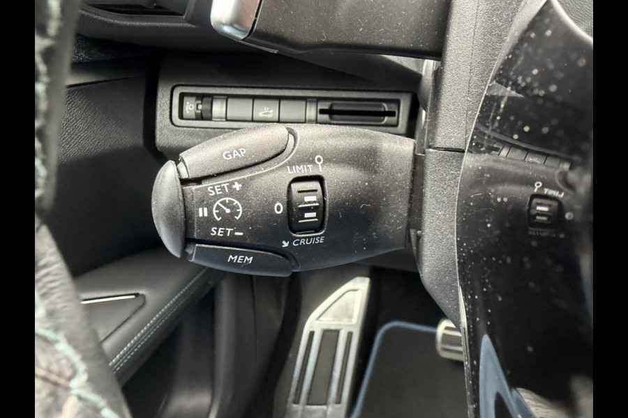Peugeot 3008 1.2 PureTech 131 PK | Automaat | Crossway | Speciale uitvoering | Navigatiesysteem |