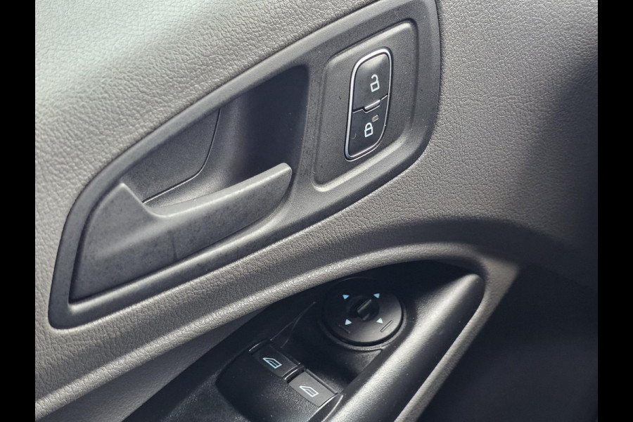 Ford Transit Connect 1.5 EcoBlue L1 Trend Dealeronderhouden | Airco | Achteruitrijcamera | DAB | PDC | Extra winterwielset | (linkerbuitenspiegel wordt nog vervangen)