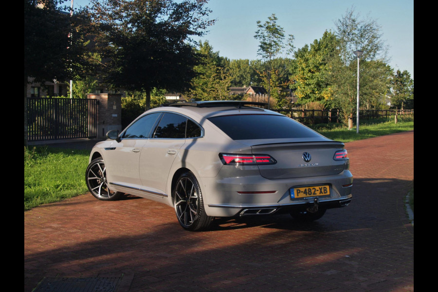 Volkswagen Arteon 1.4 TSI eHybrid R-Line Business+ | Panoramadak | Trekhaak | Camera | Sfeerverlichting | Estoril R-Line 20 inch | NL-Auto |