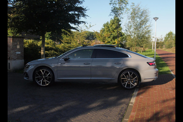 Volkswagen Arteon 1.4 TSI eHybrid R-Line Business+ | Panoramadak | Trekhaak | Camera | Sfeerverlichting | Estoril R-Line 20 inch | NL-Auto |