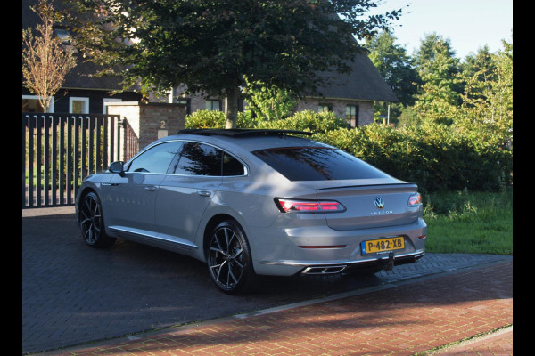 Volkswagen Arteon 1.4 TSI eHybrid R-Line Business+ | Panoramadak | Trekhaak | Camera | Sfeerverlichting | Estoril R-Line 20 inch | NL-Auto |