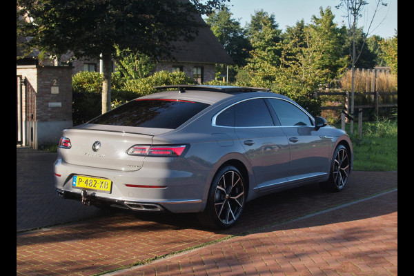 Volkswagen Arteon 1.4 TSI eHybrid R-Line Business+ | Panoramadak | Trekhaak | Camera | Sfeerverlichting | Estoril R-Line 20 inch | NL-Auto |