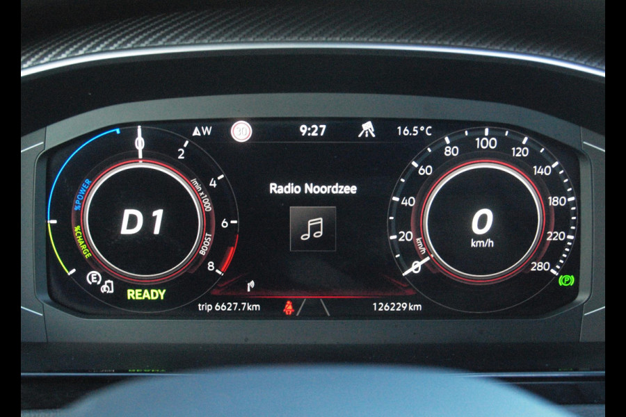 Volkswagen Arteon 1.4 TSI eHybrid R-Line Business+ | Panoramadak | Trekhaak | Camera | Sfeerverlichting | Estoril R-Line 20 inch | NL-Auto |