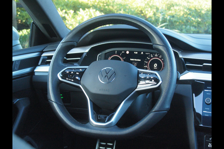 Volkswagen Arteon 1.4 TSI eHybrid R-Line Business+ | Panoramadak | Trekhaak | Camera | Sfeerverlichting | Estoril R-Line 20 inch | NL-Auto |