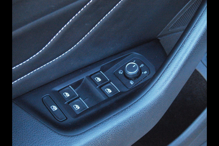 Volkswagen Arteon 1.4 TSI eHybrid R-Line Business+ | Panoramadak | Trekhaak | Camera | Sfeerverlichting | Estoril R-Line 20 inch | NL-Auto |