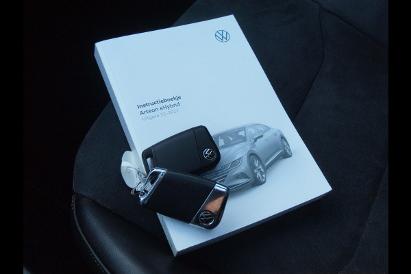 Volkswagen Arteon 1.4 TSI eHybrid R-Line Business+ | Panoramadak | Trekhaak | Camera | Sfeerverlichting | Estoril R-Line 20 inch | NL-Auto |