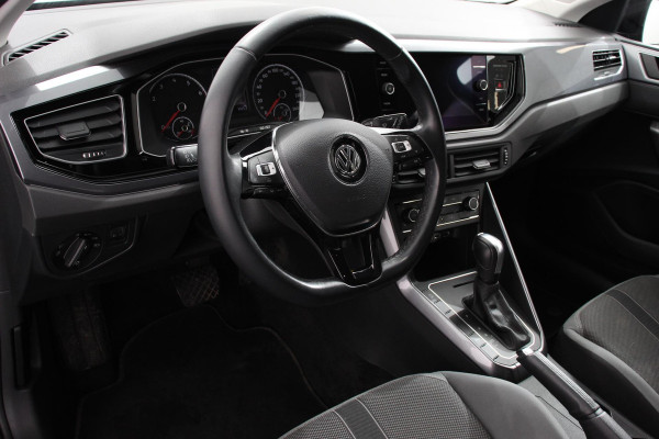 Volkswagen Polo 1.0 TSI 116pk DSG Highline Apple Carplay/Android Auto Adaptive cruise control Parkeersensoren Verwarmde voorstoelen Afneembare trekhaak