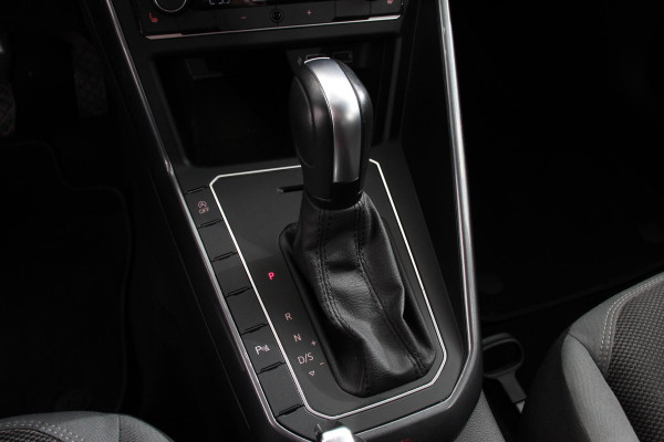 Volkswagen Polo 1.0 TSI 116pk DSG Highline Apple Carplay/Android Auto Adaptive cruise control Parkeersensoren Verwarmde voorstoelen Afneembare trekhaak