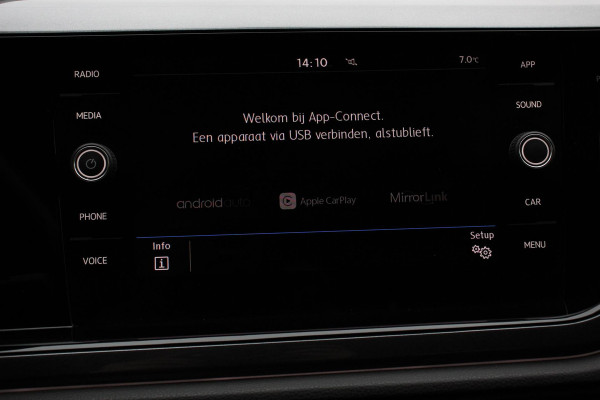 Volkswagen Polo 1.0 TSI 116pk DSG Highline Apple Carplay/Android Auto Adaptive cruise control Parkeersensoren Verwarmde voorstoelen Afneembare trekhaak