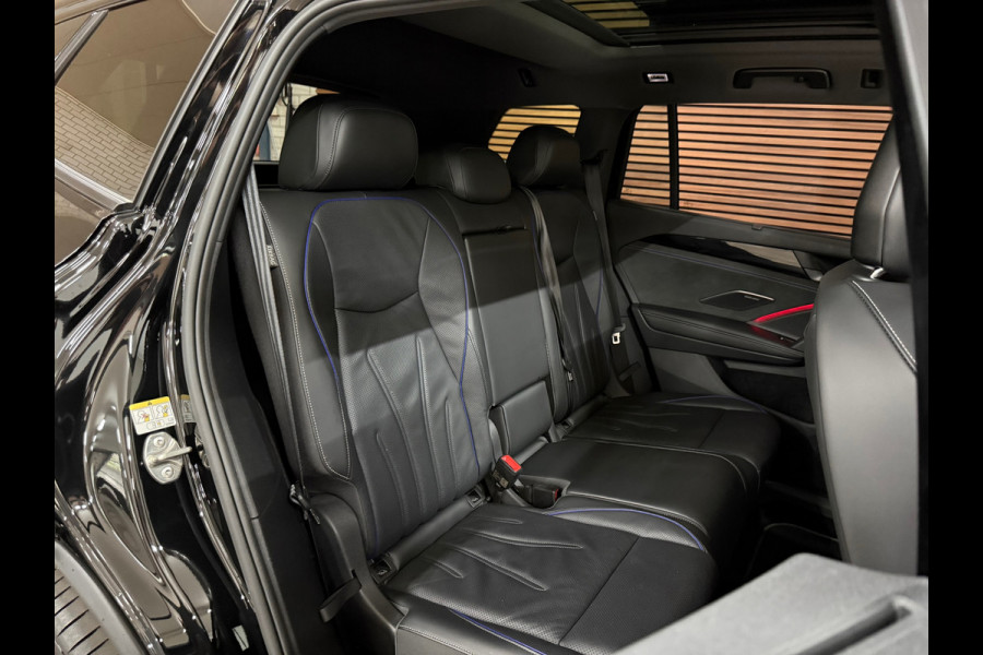 Volkswagen Tayron 1.5 eHybrid 272PK | R-Line Black MD Edition | Garantie tot 2030 | Vol! | Maxton| Pano| IQ. Light| H/K | Trekhaak