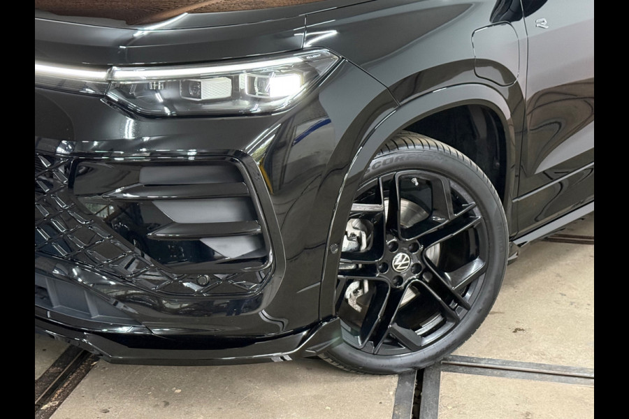 Volkswagen Tayron 1.5 eHybrid 272PK | R-Line Black MD Edition | Garantie tot 2030 | Vol! | Maxton| Pano| IQ. Light| H/K | Trekhaak