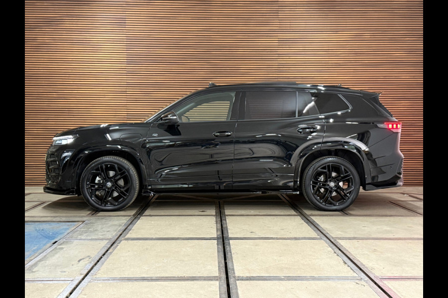 Volkswagen Tayron 1.5 eHybrid 272PK | R-Line Black MD Edition | Garantie tot 2030 | Vol! | Maxton| Pano| IQ. Light| H/K | Trekhaak