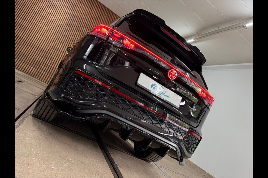 Volkswagen Tayron 1.5 eHybrid 272PK | R-Line Black MD Edition | Garantie tot 2030 | Vol! | Maxton| Pano| IQ. Light| H/K | Trekhaak