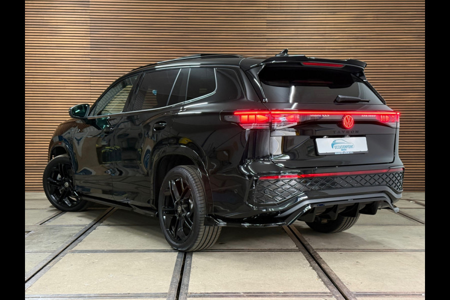 Volkswagen Tayron 1.5 eHybrid 272PK | R-Line Black MD Edition | Garantie tot 2030 | Vol! | Maxton| Pano| IQ. Light| H/K | Trekhaak
