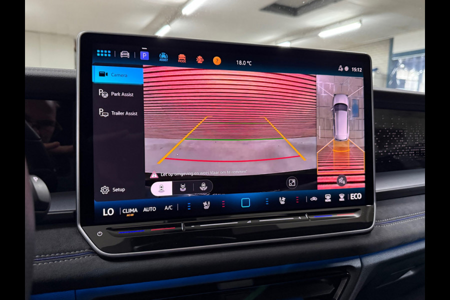 Volkswagen Tayron 1.5 eHybrid 272PK | R-Line Black MD Edition | Garantie tot 2030 | Vol! | Maxton| Pano| IQ. Light| H/K | Trekhaak