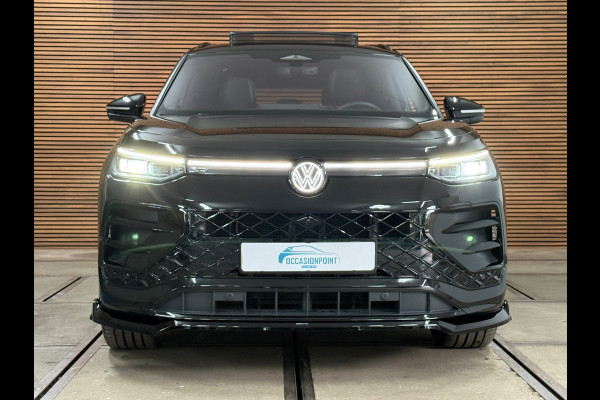 Volkswagen Tayron 1.5 eHybrid 272PK | R-Line Black MD Edition | Garantie tot 2030 | Vol! | Maxton| Pano| IQ. Light| H/K | Trekhaak