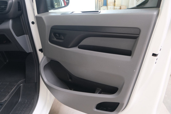 Opel Vivaro 2.0 CDTI L3H1 3p Edition - N.A.P. Airco, Imperiaal, Kasten inrichting, Camera, Carplay, Navi, Trekhaak.