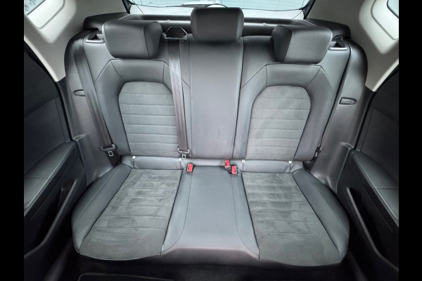 Seat Arona 1.0 TSI 110pk Style * AUTOMAAT* Navigatiesysteem* Parkeercamera * Alcantara *