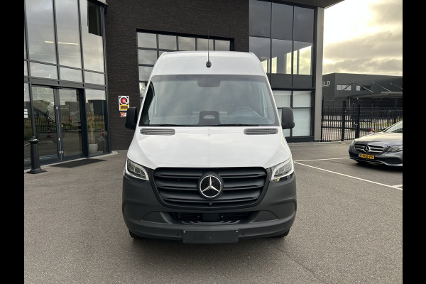 Mercedes-Benz eSprinter 320 L2 H2 Select 81kWh / Snel laden 115Kw / LED / Distronic / Carplay / Navigatie / Camera / LMV / 270 Graden achterdeuren