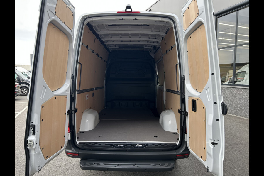 Mercedes-Benz eSprinter 320 L2 H2 Select 81kWh / Snel laden 115Kw / LED / Distronic / Carplay / Navigatie / Camera / LMV / 270 Graden achterdeuren
