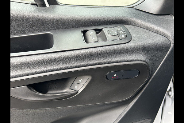 Mercedes-Benz eSprinter 320 L2 H2 Select 81kWh / Snel laden 115Kw / LED / Distronic / Carplay / Navigatie / Camera / LMV / 270 Graden achterdeuren