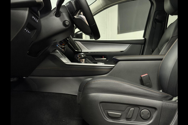 Mazda CX-60 2.5 e-SkyActiv PHEV Homura Trekhaak | Open dak | Adapt. cruise | Stoel-/stuurverwarming | Bose sound | Stoelventilatie | Carplay | 360 graden camera