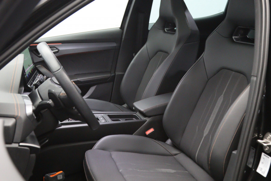 CUPRA Formentor 1.4 e-Hybrid 245 PK VZ Copper Edition PHEV, Panoramadak, Memory, Camera, Trekhaak, 360 Camera, Stuur-Startknop