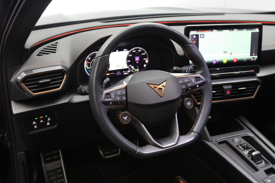 CUPRA Formentor 1.4 e-Hybrid 245 PK VZ Copper Edition PHEV, Panoramadak, Memory, Camera, Trekhaak, 360 Camera, Stuur-Startknop