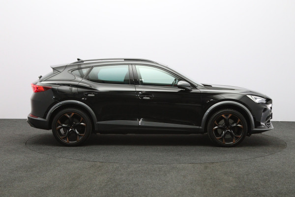 CUPRA Formentor 1.4 e-Hybrid 245 PK VZ Copper Edition PHEV, Panoramadak, Memory, Camera, Trekhaak, 360 Camera, Stuur-Startknop