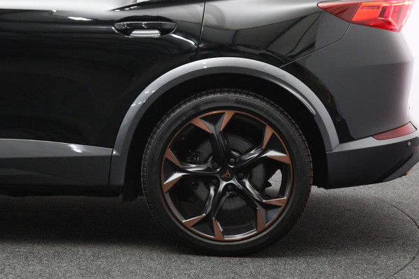 CUPRA Formentor 1.4 e-Hybrid 245 PK VZ Copper Edition PHEV, Panoramadak, Memory, Camera, Trekhaak, 360 Camera, Stuur-Startknop