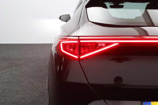 CUPRA Formentor 1.4 e-Hybrid 245 PK VZ Copper Edition PHEV, Panoramadak, Memory, Camera, Trekhaak, 360 Camera, Stuur-Startknop