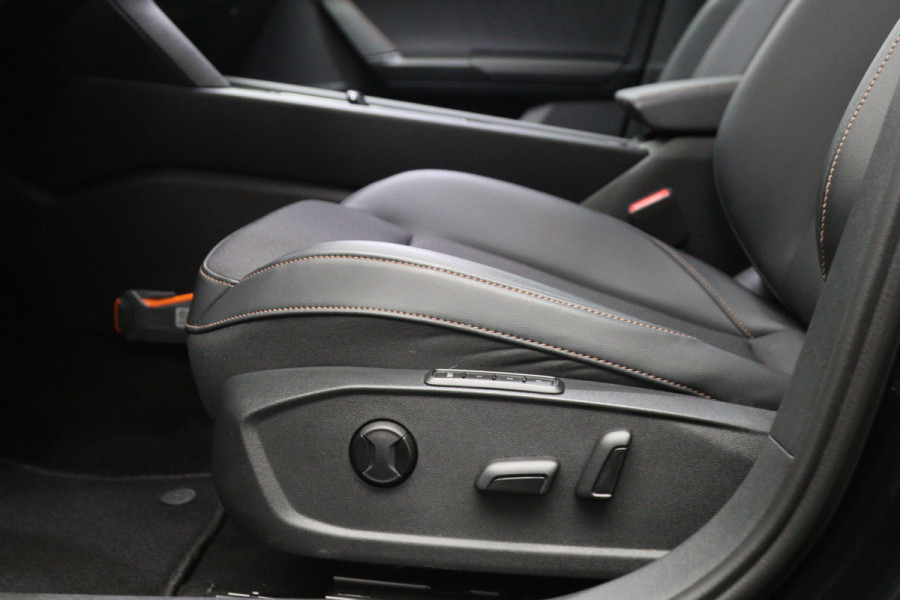 CUPRA Formentor 1.4 e-Hybrid 245 PK VZ Copper Edition PHEV, Panoramadak, Memory, Camera, Trekhaak, 360 Camera, Stuur-Startknop