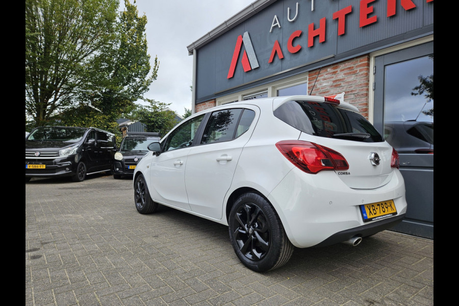 Opel Corsa 1.4 Black Edition Airco! Cruise Control! Navigatie! Leuke/Nette Auto! NAP!