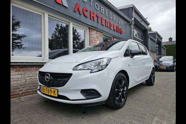 Opel Corsa 1.4 Black Edition Airco! Cruise Control! Navigatie! Leuke/Nette Auto! NAP!