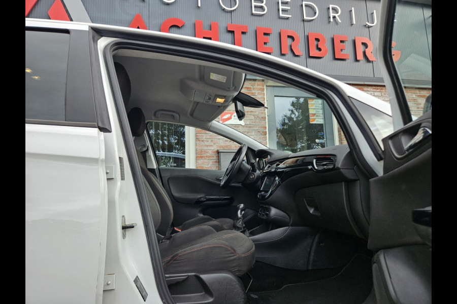 Opel Corsa 1.4 Black Edition Airco! Cruise Control! Navigatie! Leuke/Nette Auto! NAP!
