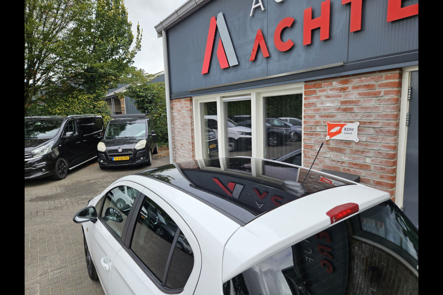 Opel Corsa 1.4 Black Edition Airco! Cruise Control! Navigatie! Leuke/Nette Auto! NAP!